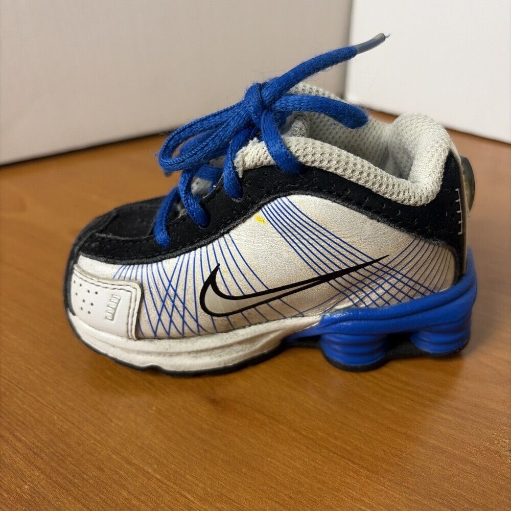 Nike Shox Toddler Walking Shoes Size 4C White/Blue/Black - Picture 7 of 10